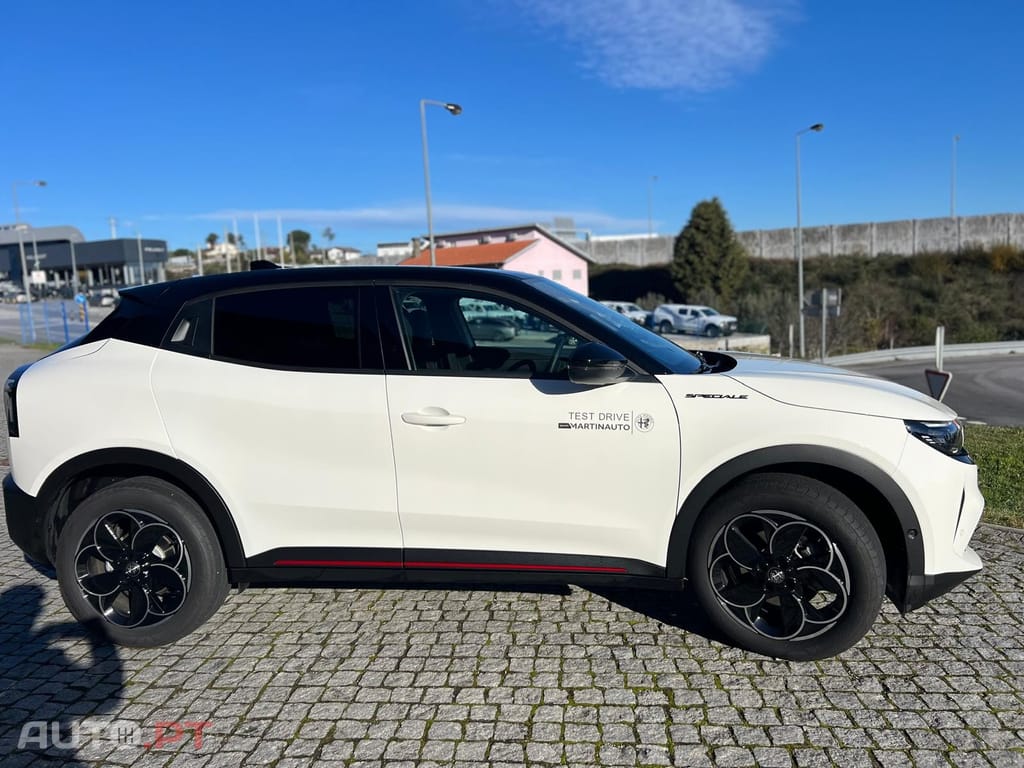 Alfa Romeo Junior Elletrica 50 kWh