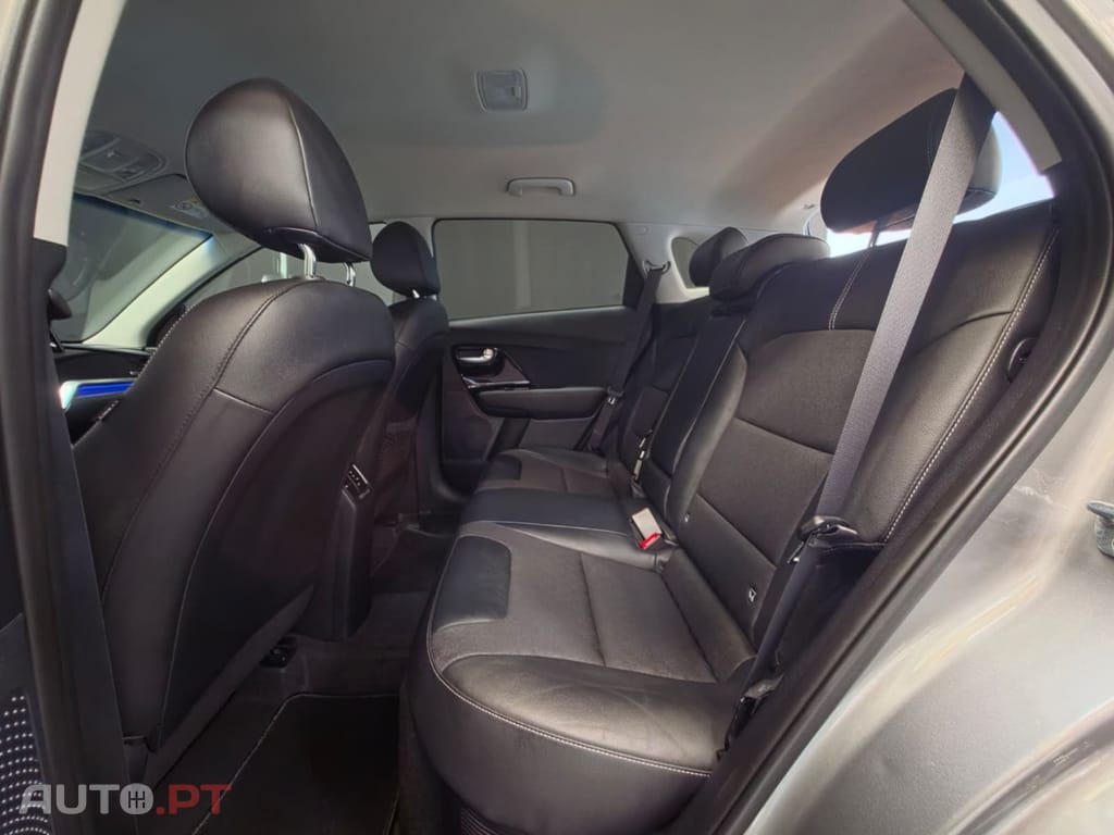 Kia Niro 1.6 GDi HEV Urban