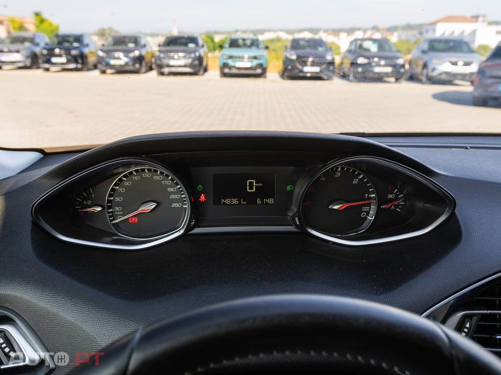 Peugeot 308 SW 1.6 BlueHDi Allure J17