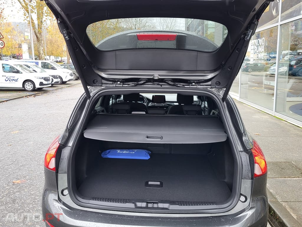 Ford Focus SW 1.0 EcoBoost MHEV ST-Line X