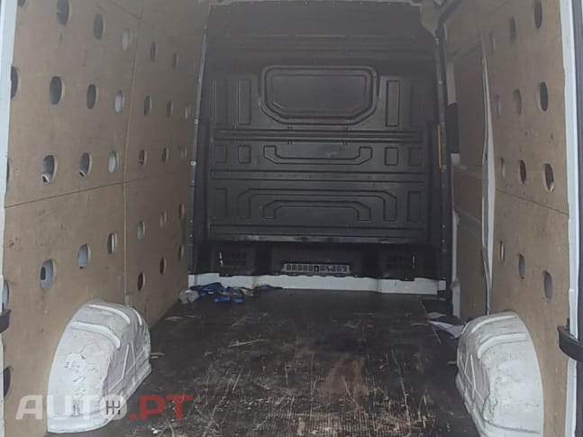 Volkswagen Crafter 35 2.0 TDI Medio