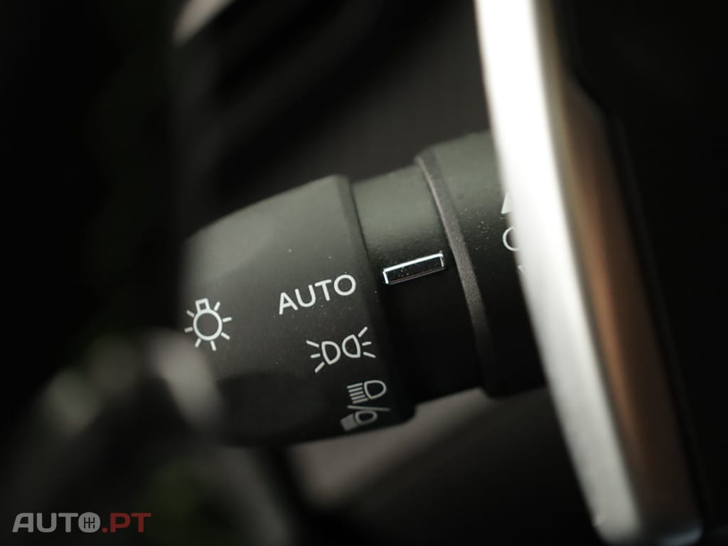 Peugeot 208 208 1.2 PureTech GT EAT8