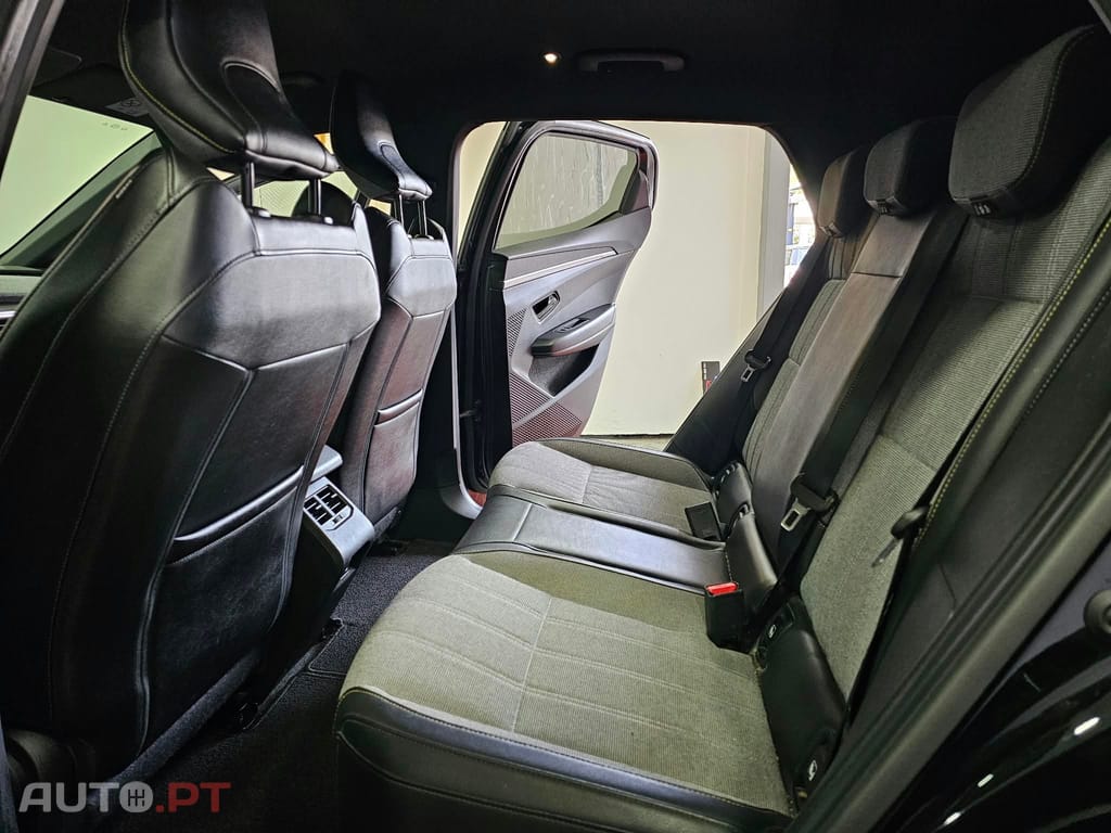 Renault Mégane E-Tech EV60 Techno Optimum Charge — fotografia 13