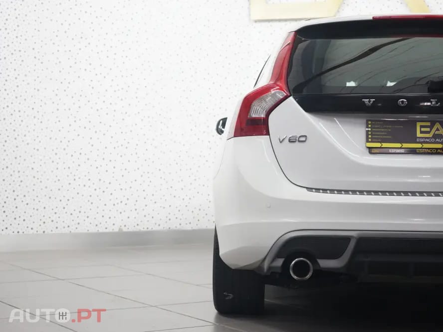 Volvo V60 1.6 D2 R-Design