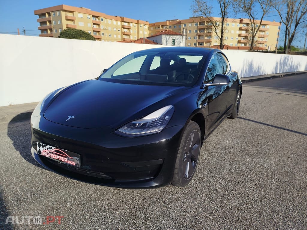 Tesla Model 3 Tração Traseira