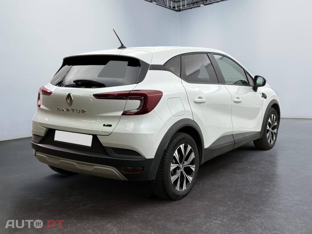 Renault Captur 1.6 E-Tech Full Hybrid Evolution