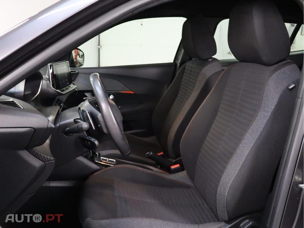 Peugeot 2008 1.5 BlueHDi  Active Pack EAT8