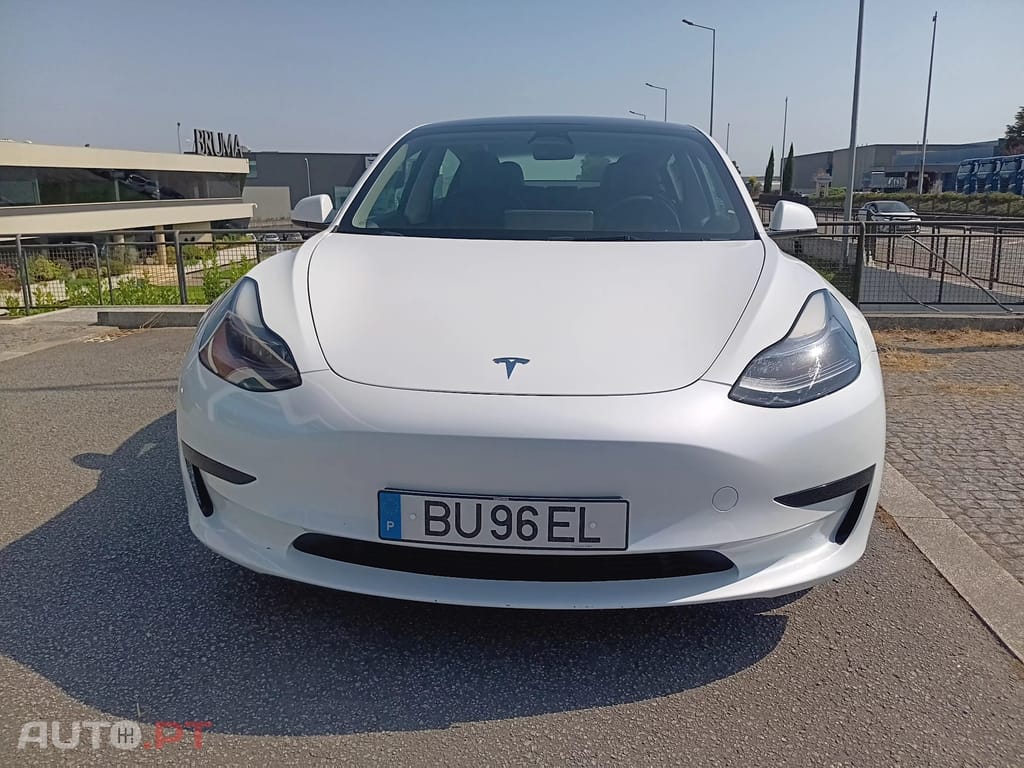 Tesla Model 3 Standard Range Plus RWD