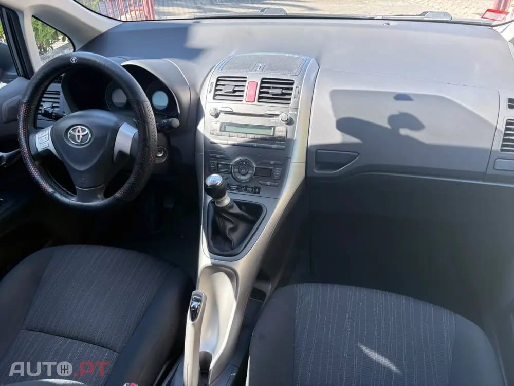 Toyota Auris 1.4 D-4D Sol