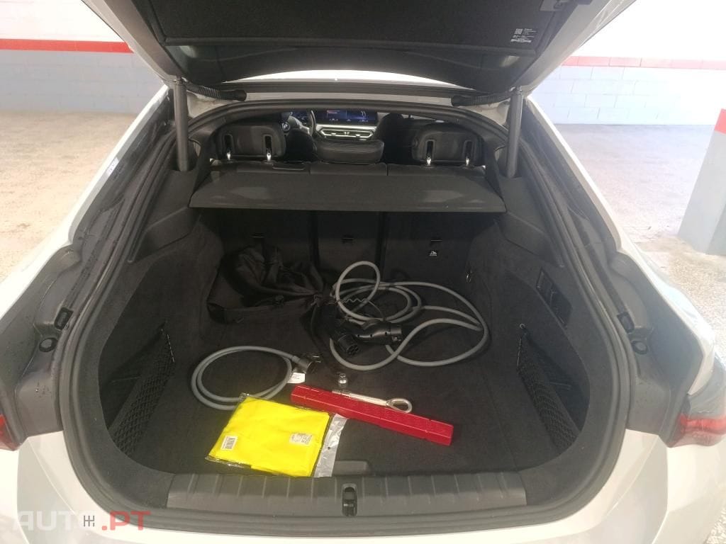 BMW i4 eDrive40 Desportiva M