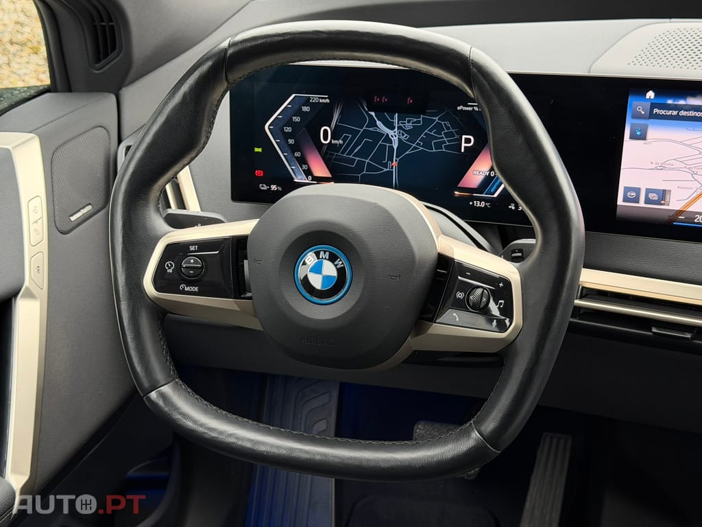 BMW iX xDrive 40 Pack Desportivo