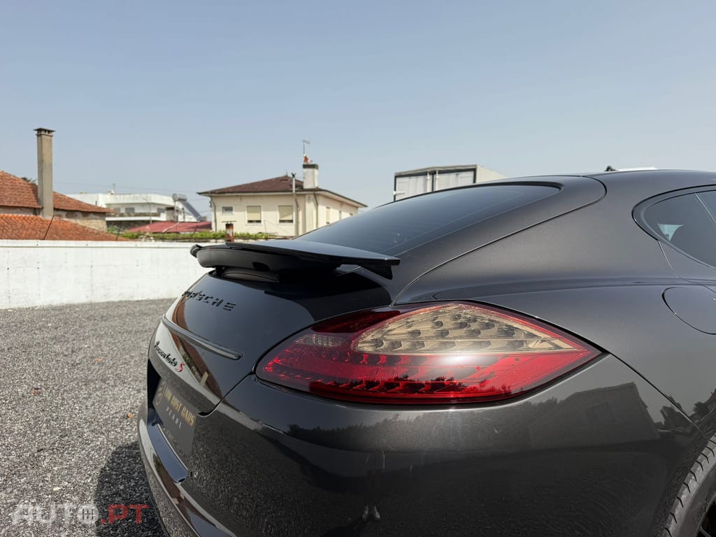 Porsche Panamera Turbo PDK