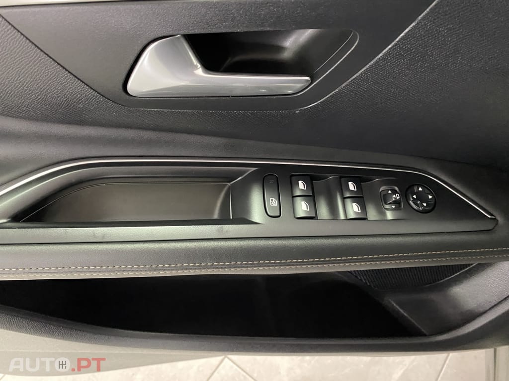 Peugeot 3008 1.6 Hybrid GT Line e-EAT8