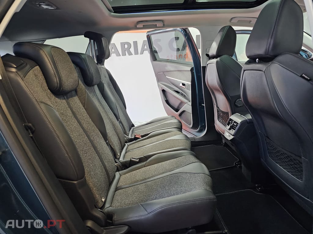 Peugeot 5008 1.5 BlueHDi Allure EAT8