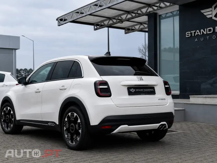 Fiat 600 1.2 Hybrid La Prima