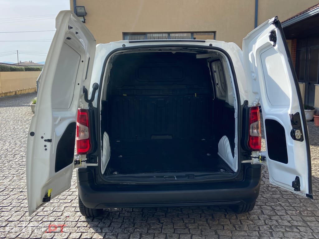 Peugeot Partner 1.6 HDI L1  100cv Carplay  Nacional Só 99 mil kms