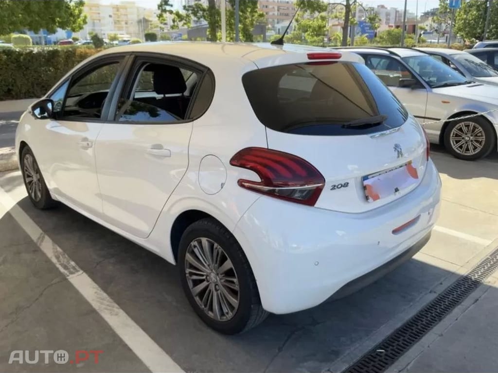 Peugeot 208 1.5 BlueHDi Signature