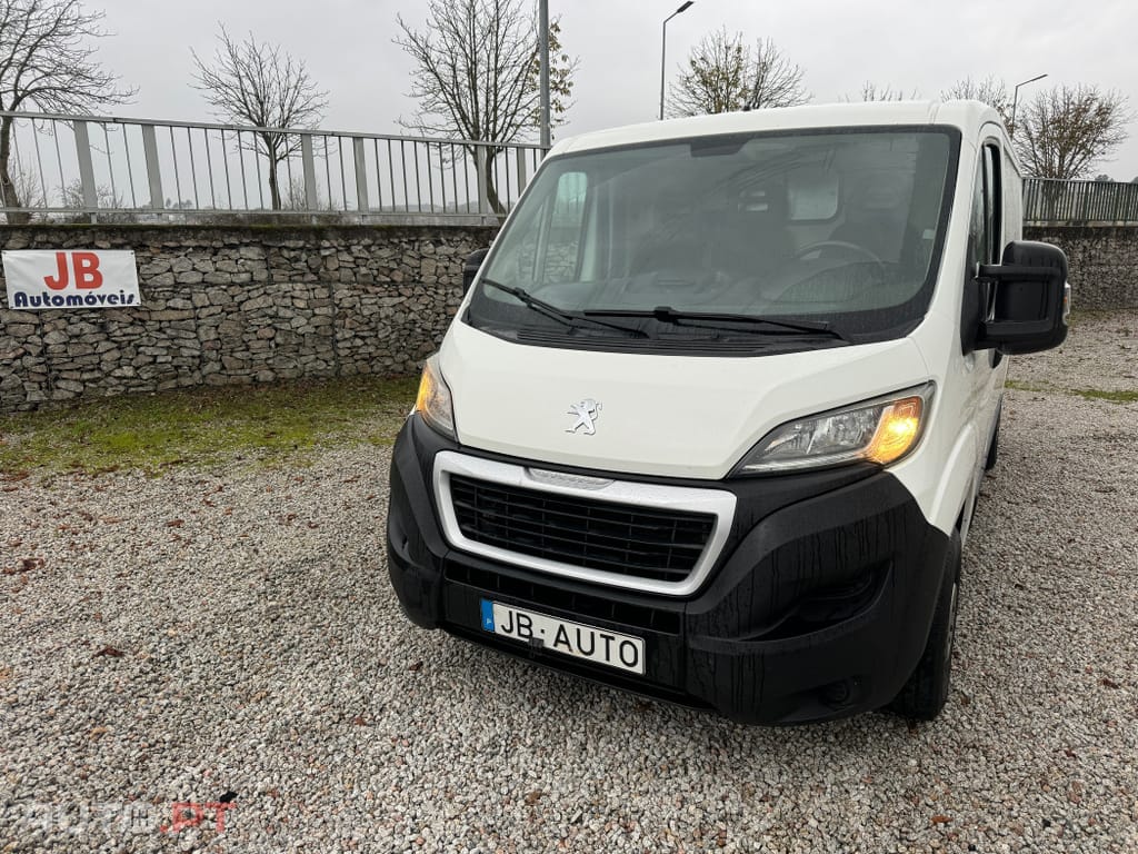 Peugeot Boxer Outro