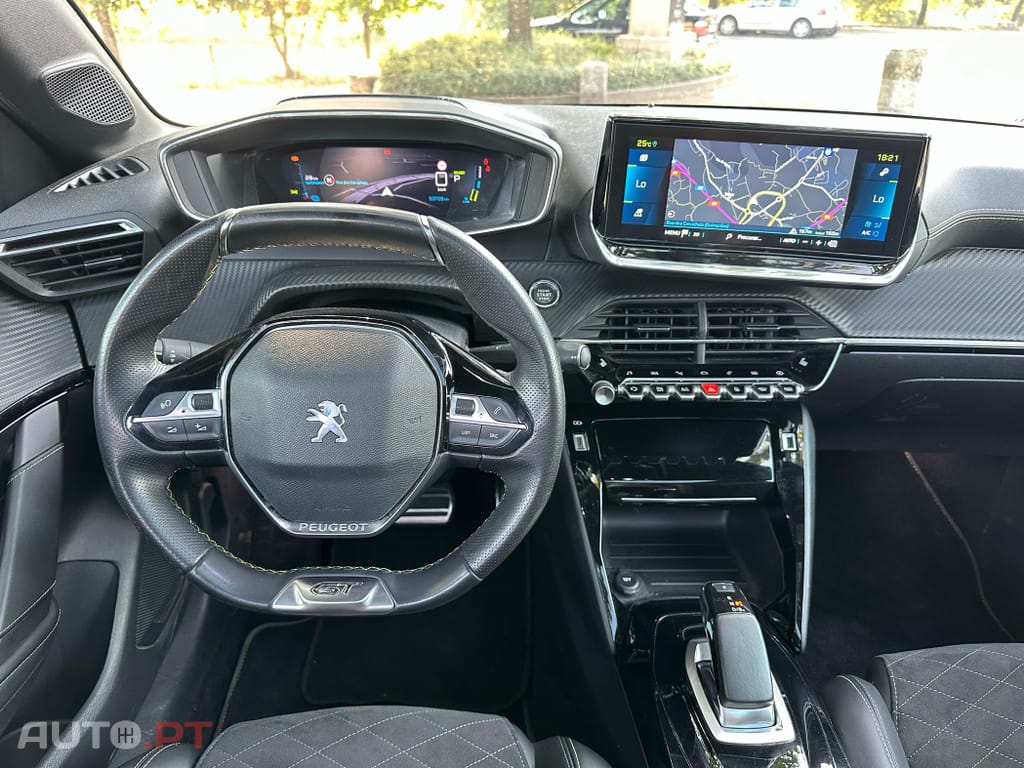 Peugeot E-208 50 kWh GT Pack