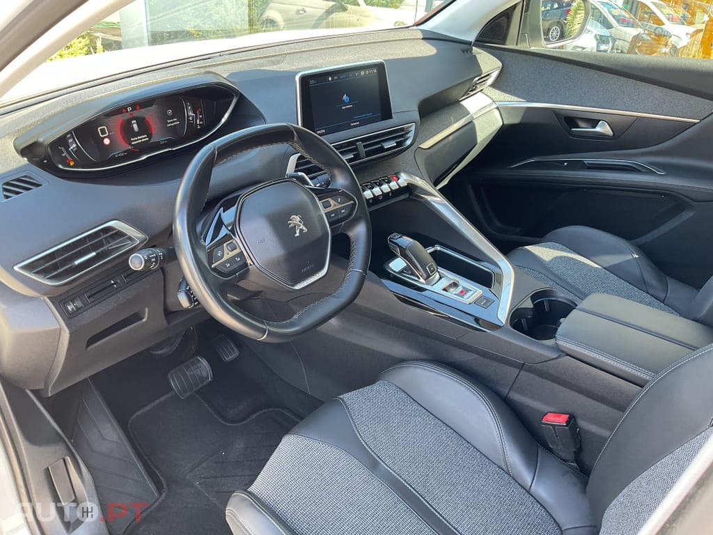 Peugeot 3008 1.5 BlueHDi Allure Pack EAT8
