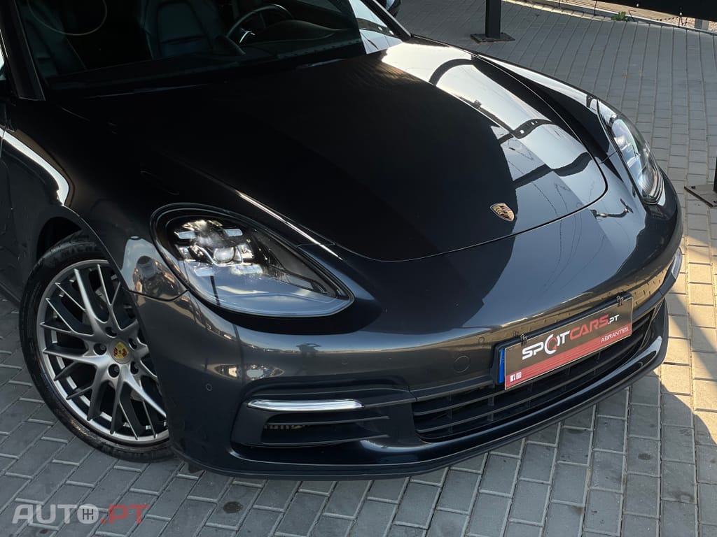 Porsche Panamera 4 E-Hybrid