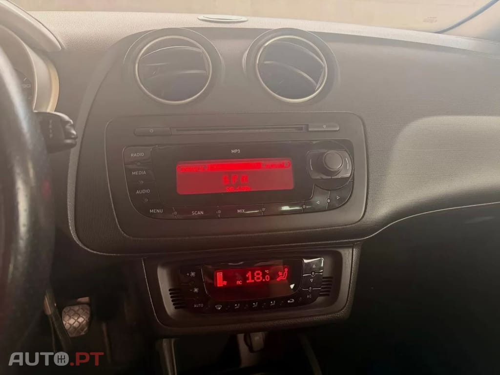 Seat Ibiza 1.6 TDI Sport DPF