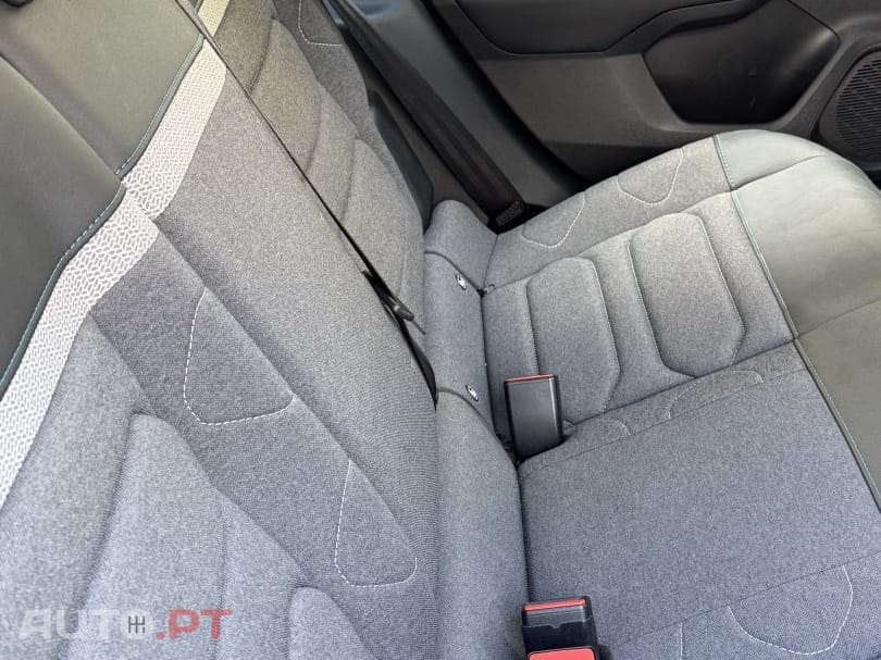 Citroen C4 1.2 PureTech Plus EAT8