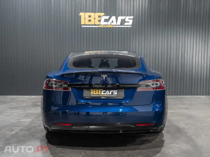 Tesla Model S 75