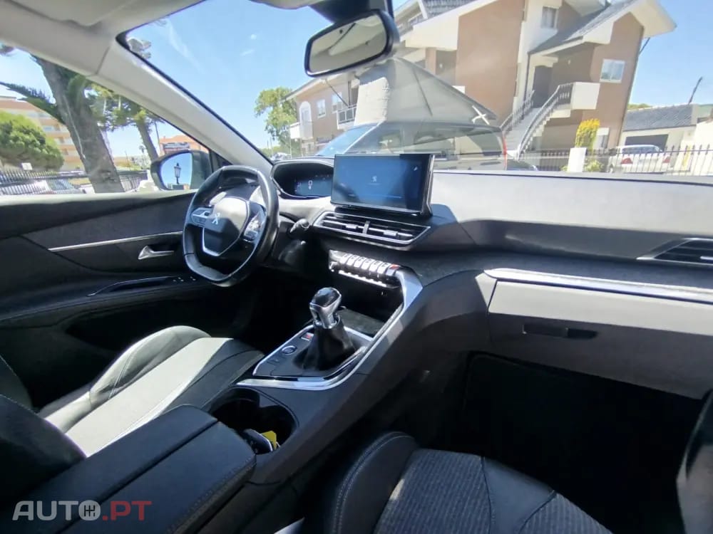 Peugeot 5008 1.2 PureTech Allure Pack