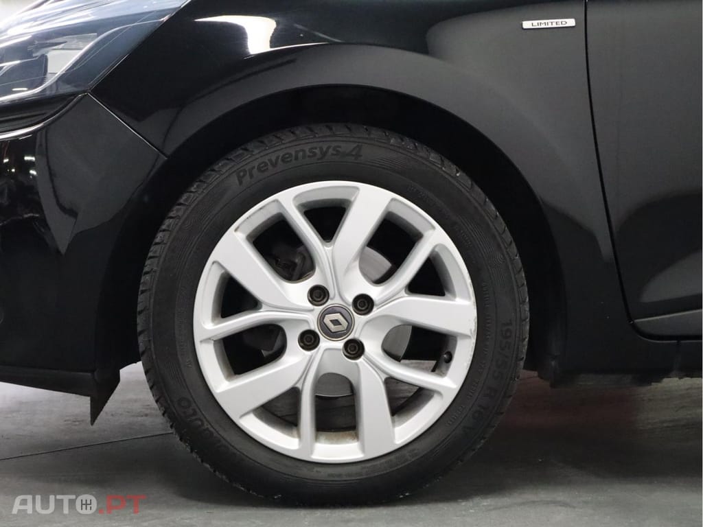 Renault Clio 0.9 TCe  Limited Sport Tourer