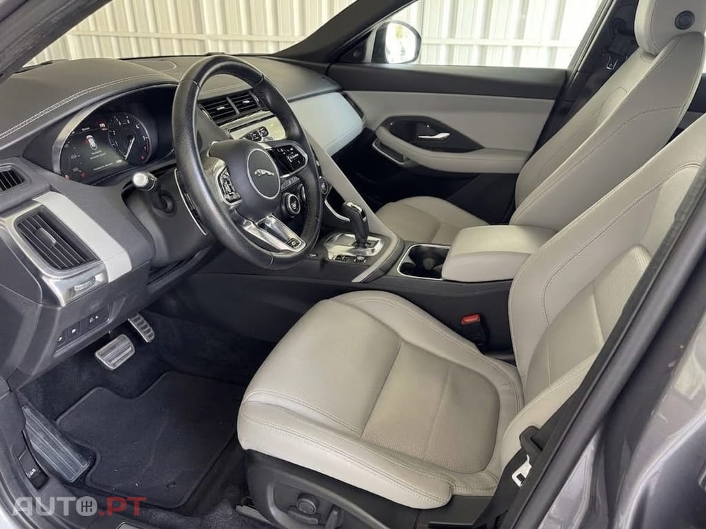 Jaguar E-Pace 1.5 P300e R-Dynamic HSE AWD Aut.