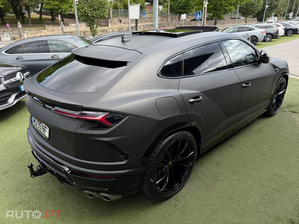 Lamborghini Urus 4.0 V8