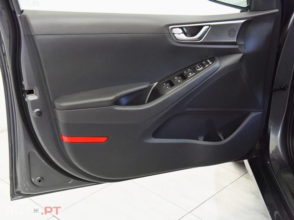 Hyundai Ioniq 1.6 GDI PHEV Pack Plus