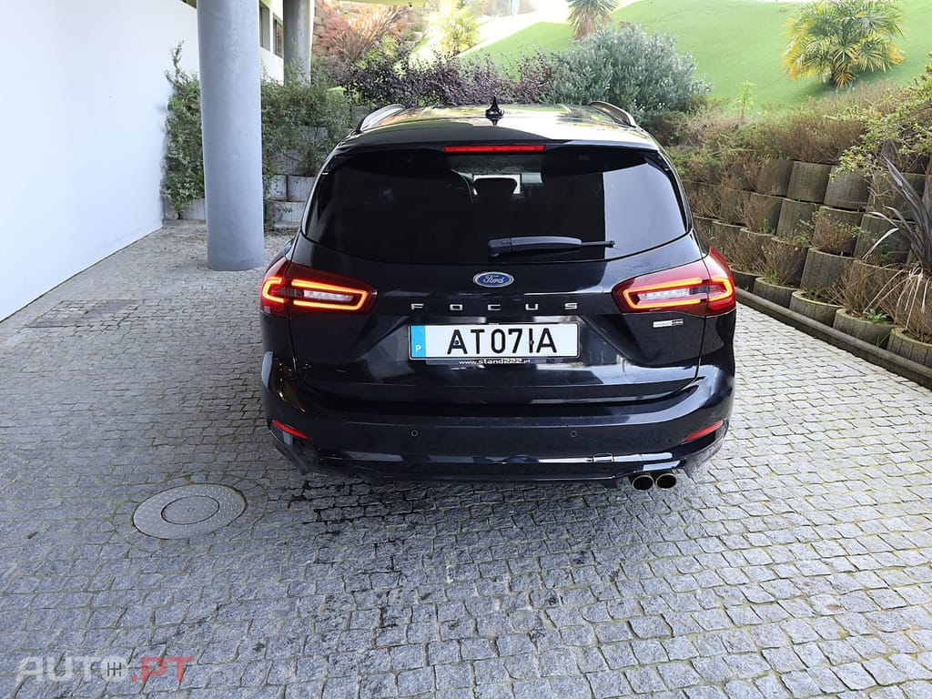 Ford Focus SW 1.0 EcoBoost MHEV ST-Line X