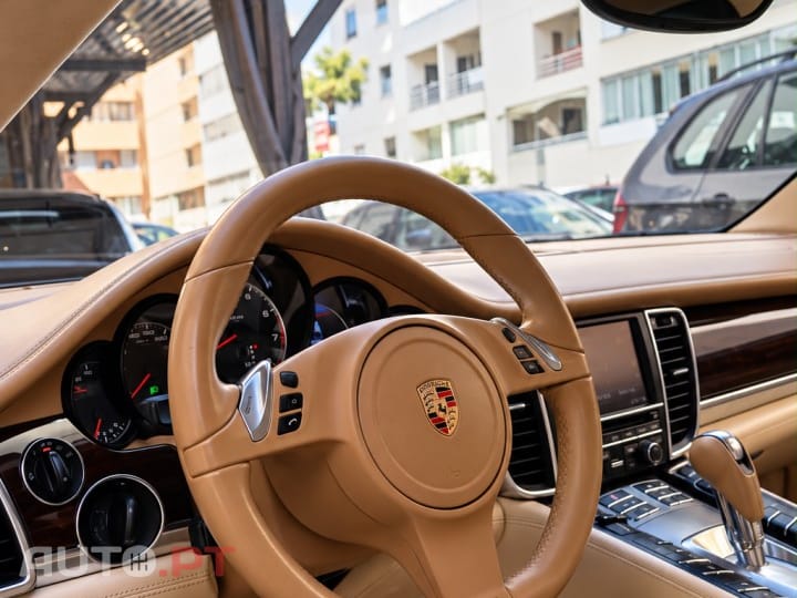 Porsche Panamera Turbo PDK