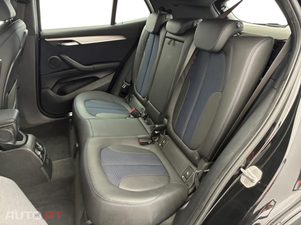 BMW X2 18 d sDrive Auto
