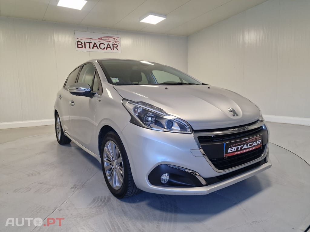Peugeot 208 1.2 STYLE
