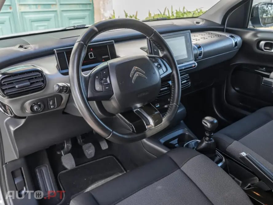Citroen C4 Cactus 1.2 PureTech Shine