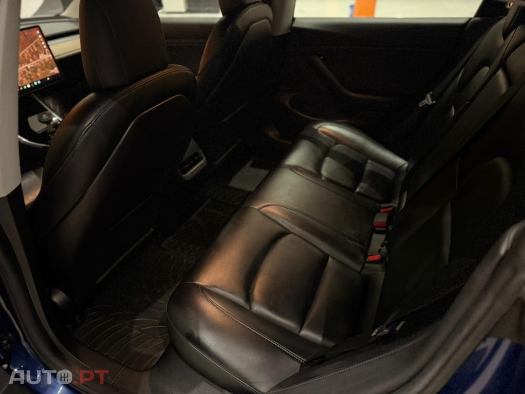 Tesla Model 3 Long-Range Dual Motor AWD