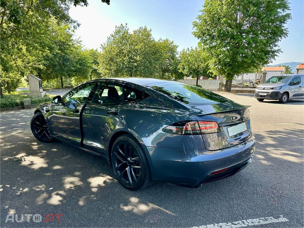 Tesla Model S Plaid AWD