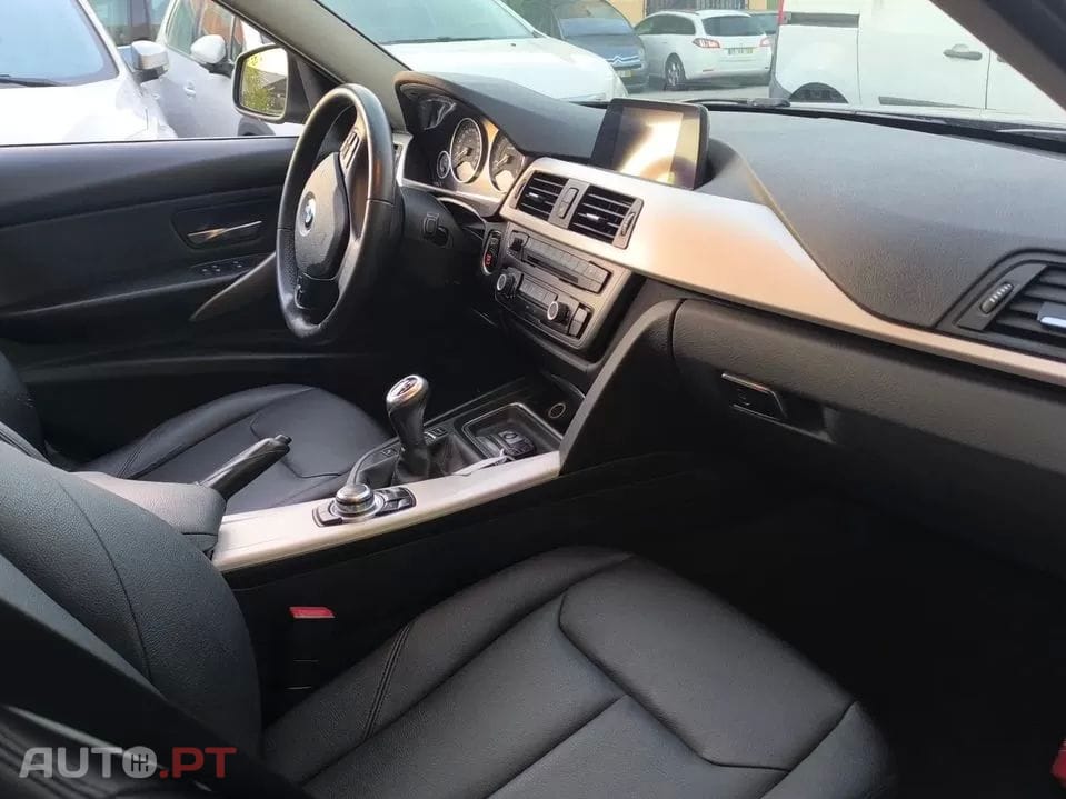 BMW 318 d Touring Line Luxury