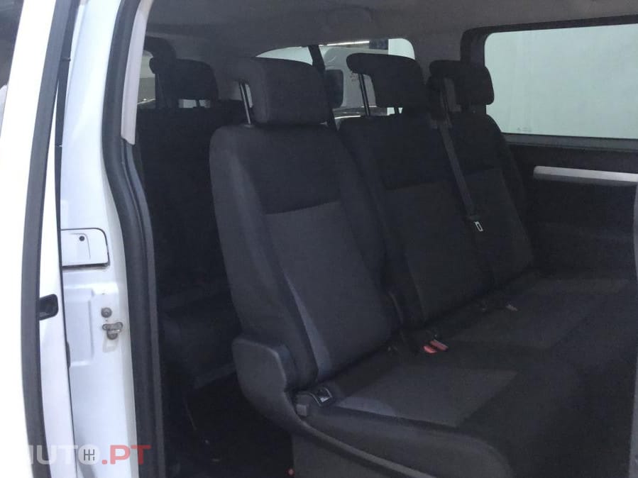 Peugeot Traveller 2.0 BlueHDi Business Long VIP EAT8
