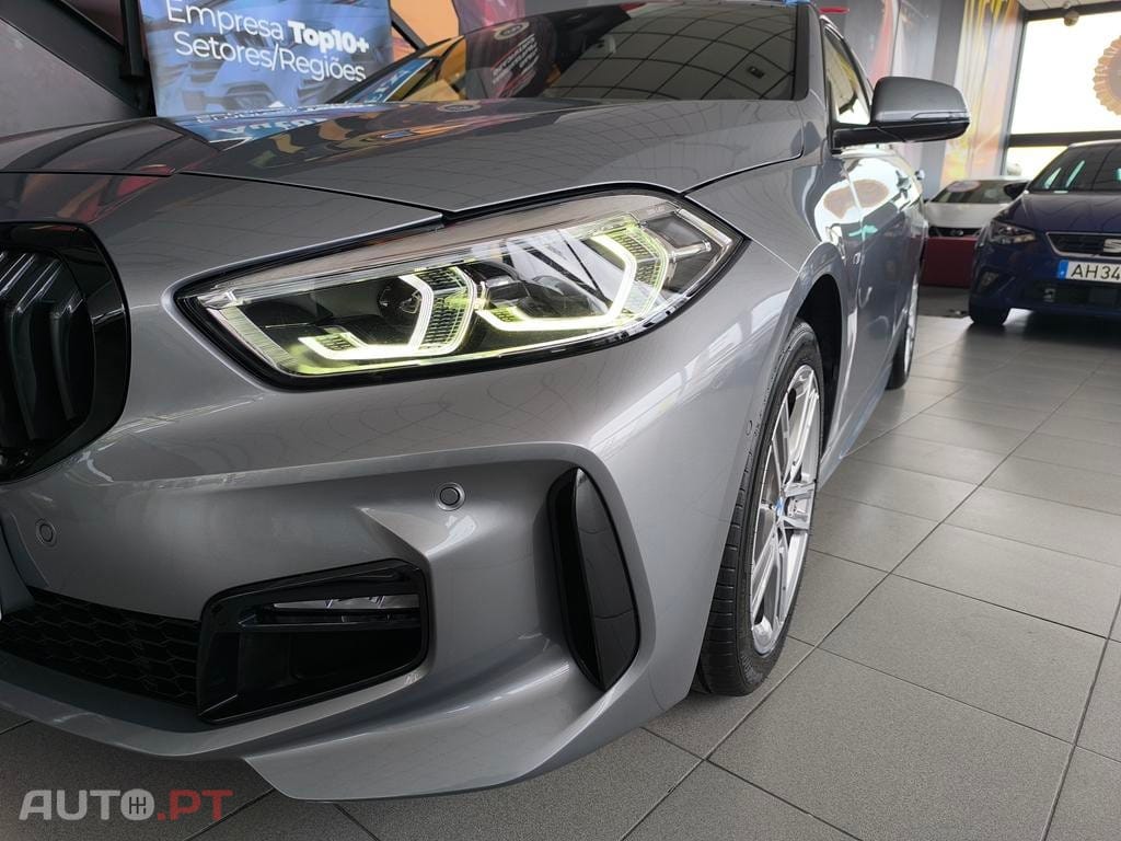 BMW 116 d Pack Desportivo M Auto