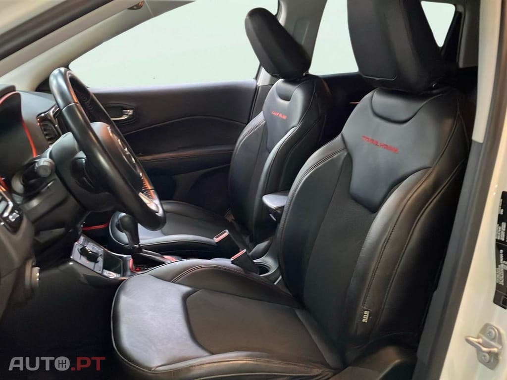 Jeep Compass 1.3 TG Trailhawk