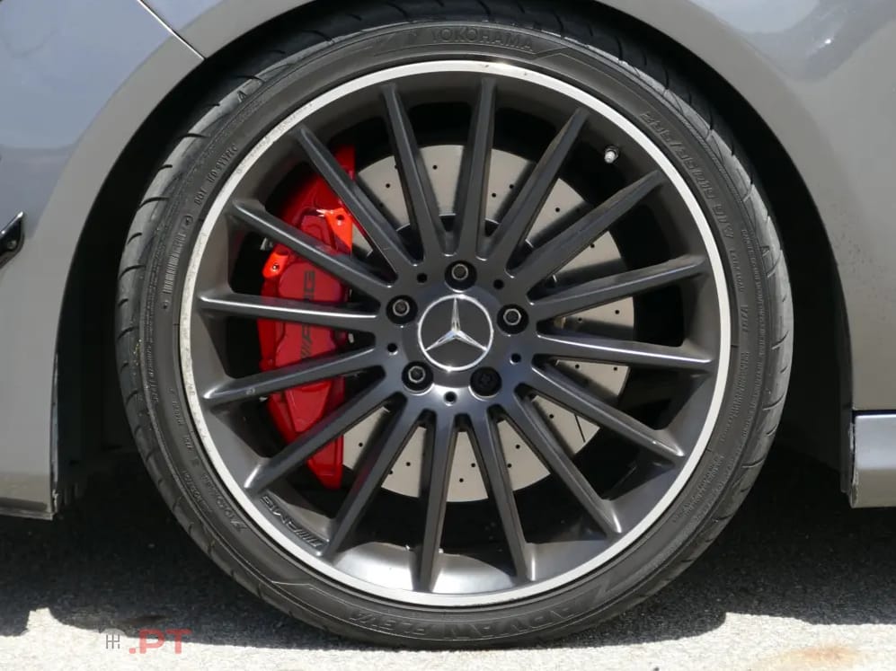 Mercedes-Benz CLA 45 AMG Shooting Brake 4-Matic