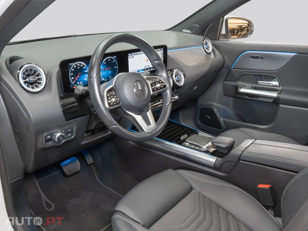 Mercedes-Benz EQA 350 4M Progressive LED I.V.A DEDUTIVEL 