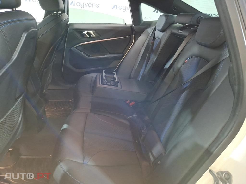 BMW 216 d Pack Essence