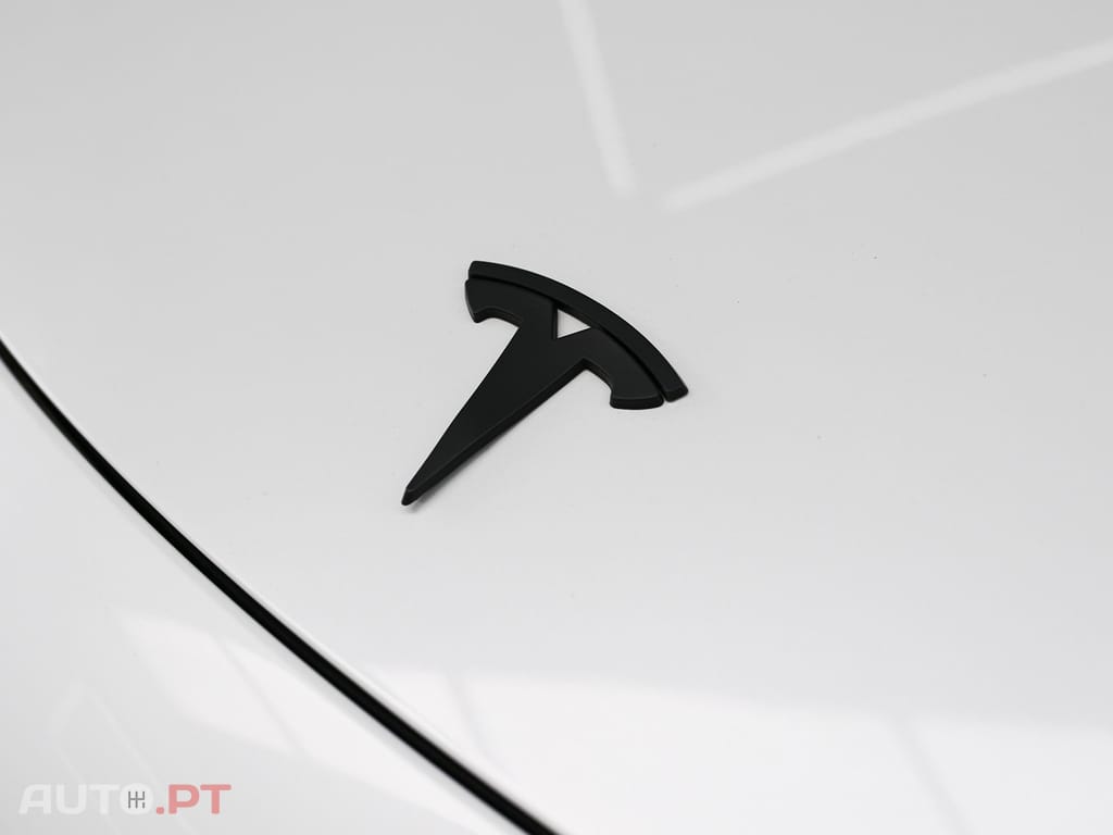 Tesla Model 3 Long Range Tração Integral Premium