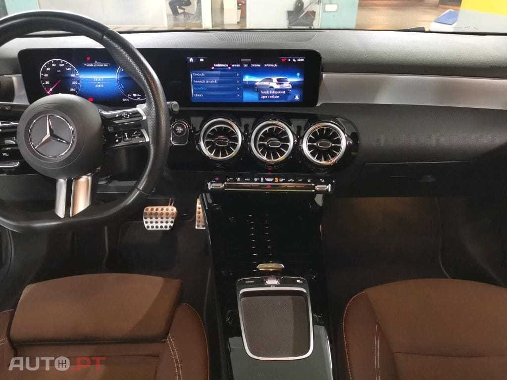 Mercedes-Benz A 250 e