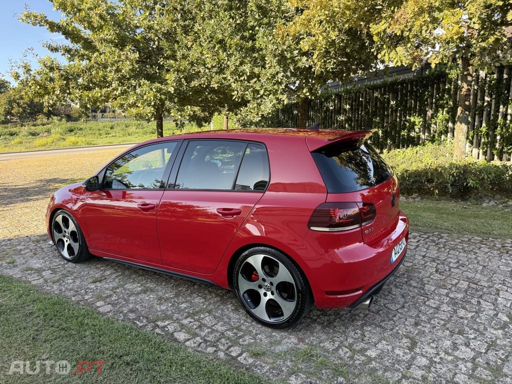 Volkswagen Golf 2.0 GTi